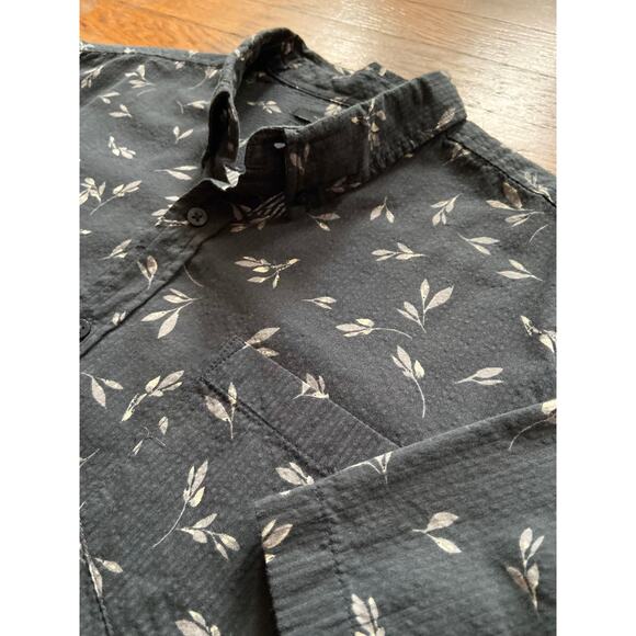 14th & UNION Trim Fit Gray Textured Floral Button Down Shirt sz XL - Picture 1 of 11